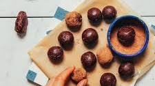 10-Minute Chocolate Truffles (Date-Sweetened)