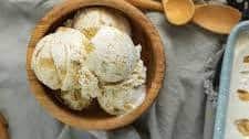 Cinnamon Roll Ice Cream