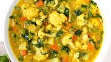 Coconut Curry Vegetable Soup (Vegan!)