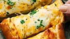 Easy Cheesy Garlic Bread