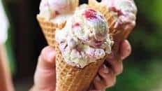 Easy raspberry ripple ice cream