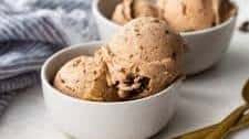 Healthy Chocolate Banana Ice Cream