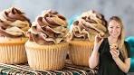 Moist Peanut Butter Cupcakes with Swirled Chocolate Peanut ...