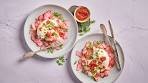 Recipe: Rhubarb salad with burrata | FOOBY