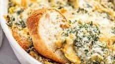 Cheesy Spinach Artichoke Dip