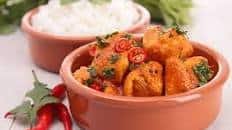Chicken with Coconut Red Curry Sauce