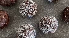 Choc Mint Bliss Balls