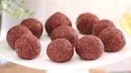 Healthy Chocolate Mint Bliss Balls