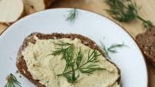 Vegan Horseradish Cashew Spread