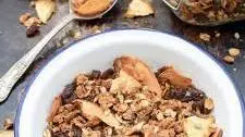 Apple & Cinnamon Granola [vegan]