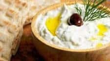 Authentic Tzatziki sauce Recipe (Greek Yogurt, Cucumber Dip)