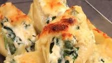 Baked Ricotta & Spinach Stuffed Shells with Parmesan Cream