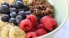 Berry Quinoa Breakfast Bowls