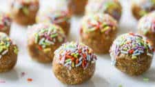 Birthday Cake Energy Bites (No-Bake)