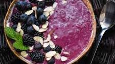 Blueberry Blackberry Smoothie Bowl [Recipe]