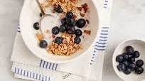 breakfast bowl with amaranth granola