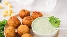 Cheese Stuffed Fried Yuca Balls