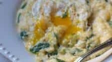 Cheesy Grits with Spinach and Fried Eggs