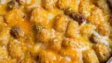 Cheesy Tater Tot Breakfast Casserole