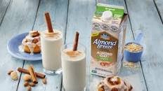 Cinnamon Roll Smoothie