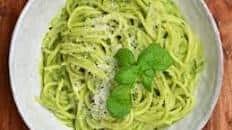 Creamy Avocado pasta Sauce (Green Pasta)