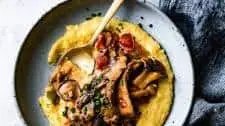 Creamy Cheese Grits and Mushrooms