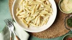 Creamy Garlic Penne Pasta