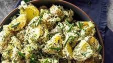 Creamy Potato Salad (with Sour Cream)