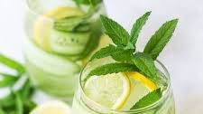 Cucumber-Mint Spritzer