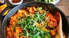 Dak Galbi (Korean Spicy Chicken Stir Fry)