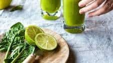 Detox Green Juice (in 5 Ingredients)