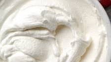 Easy 5-Minute Homemade Vanilla Whipped Cream