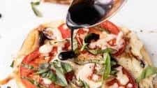 Easy Caprese Pizzas