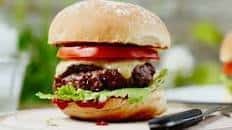 Easy homemade beef burger