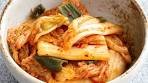 Easy Korean Kimchi - Spicy Fermented Cabbage [15 Minutes ...