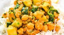 Easy Zucchini Chickpea Curry
