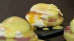 Eggs benedict all'italiana