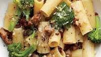 Emeril's Rigatoni with Broccoli and Sausage