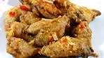 Fish Sauce Chicken Wings - Canh ga chien nuoc mam ...