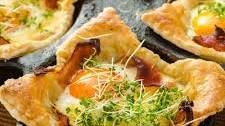 Ham and Egg Pastry Cups