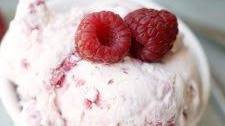 Homemade Fresh Raspberry Ice Cream