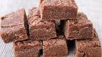 HOW TO MAKE OLD-FASHIONED CHOCOLATE FUDGE