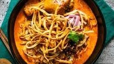 Khao Soi: Northern Thai Curry Noodle Soup