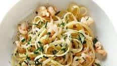 Linguine with garlic butter prawns