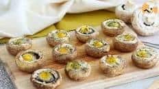 Mushrooms with quail eggs