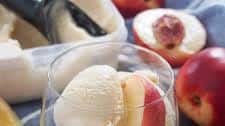 Nectarine ice cream (no churn)