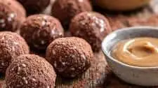 No-Bake Chocolate Nut Bites