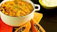 Papaya and Chicken Curry