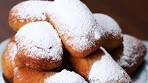 Peach Cobbler Stuffed 'Beignets'