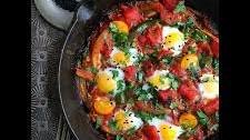 Quail Egg Shakshuka With Red Bell Pepper & Avocado Oil